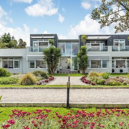 Waiheke Waterfront Lodge-2